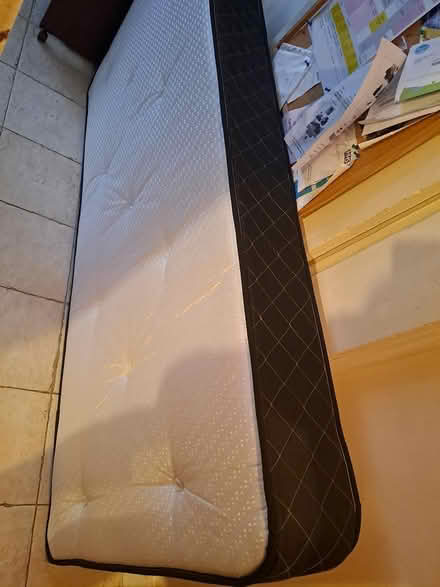 Photo of free Single medium Mattress good cond (South Kensington SW7) #2
