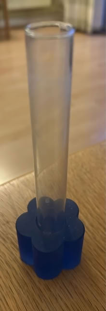 Photo of free Small vase (Barkham RG41) #1