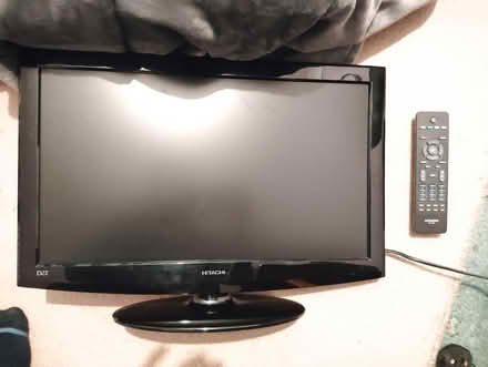 Photo of free Hitachi 22inch TV (Nether Kellet LA6) #3