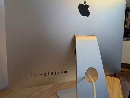 Photo of free iMac with Xubuntu Installed (146th & Amsterdam Ave) #2