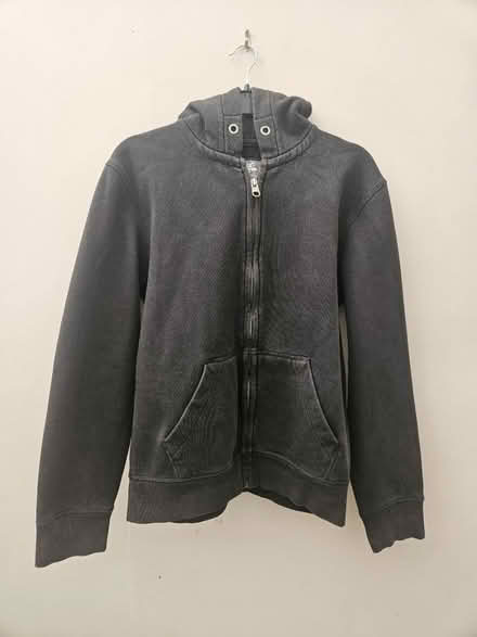 Photo of free Medium sized women's jumpers (RG4) #4