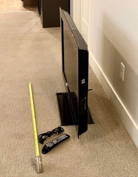 Photo of free 40” Samsung LCD Television (West Side of Longmont) #4