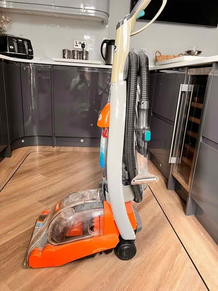 Photo of free VAX carpet cleaner (Cheadle Hulme SK8) #2