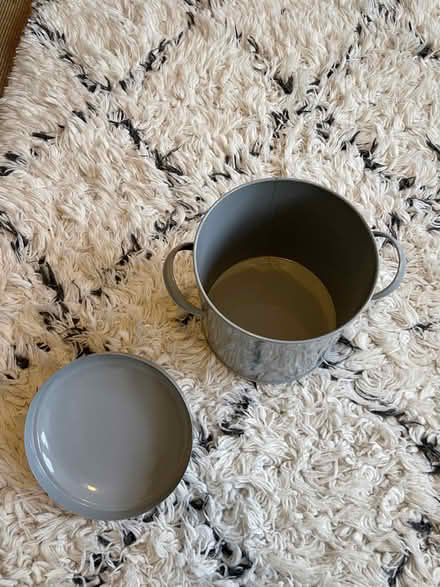 Photo of free Decent kitchentop metal bin (Hornsey N8) #2