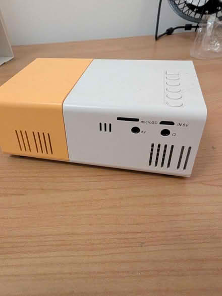 Photo of free Mini LED projector (Loughborough LE11) #3