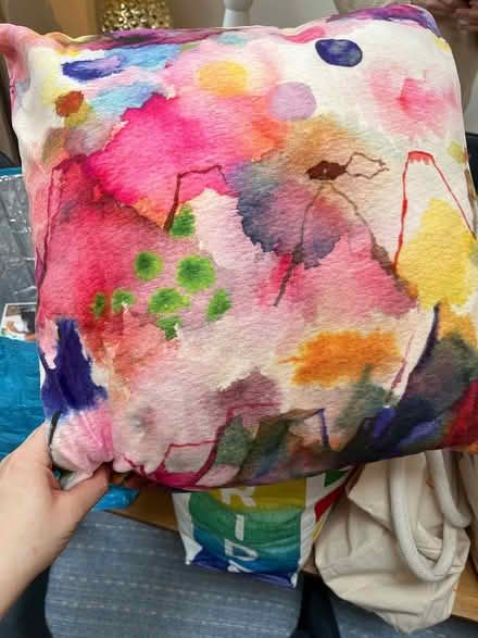 Photo of free Cushion (W3 Acton) #1