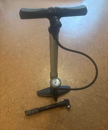Photo of free 2x Bike Pumps (Holland Park W11) #1