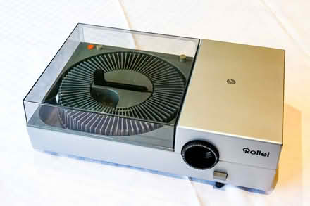 Photo of free Carousel Slide Projector (Malvern Link WR14) #1