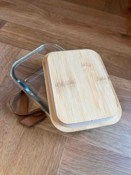 Photo of free Glass and bamboo lunchbox (Abingdon OX14) #2