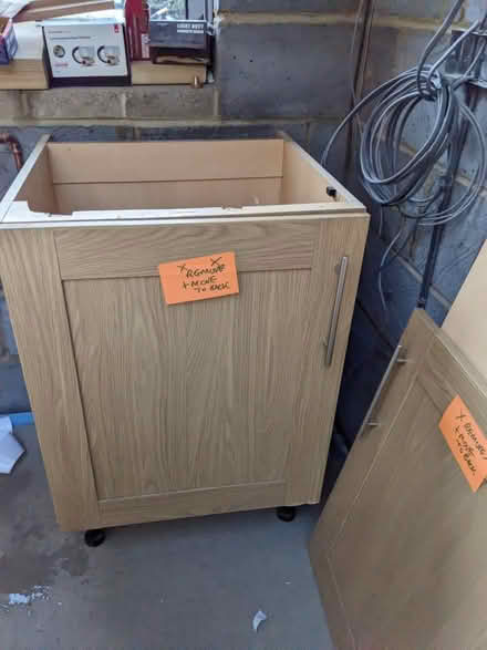Photo of free Two kitchen cabinets old ready togo (Tingley, Leeds/wakey WF3) #2