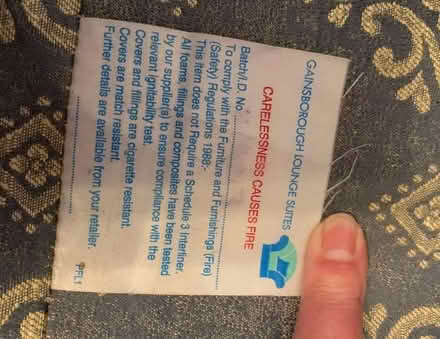 Photo of free Sofa (Slyne-with-Hest LA2) #4