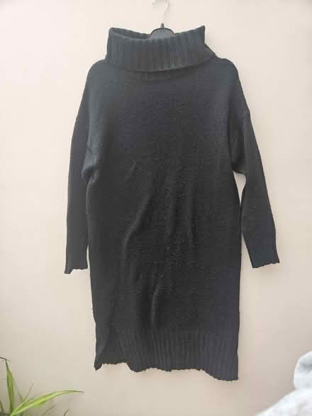 Photo of free Medium sized women's jumpers (RG4) #2