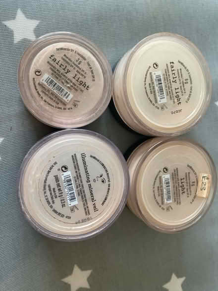 Photo of free Bare minerals powder foundation (Surrenden BN1) #2