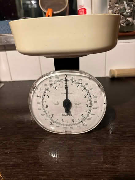 Photo of free Manual kitchen scales (Wardley, Gateshead, NE10) #1