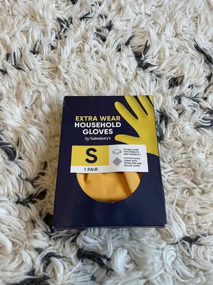 Photo of free Washing up gloves (Hornsey N8) #1