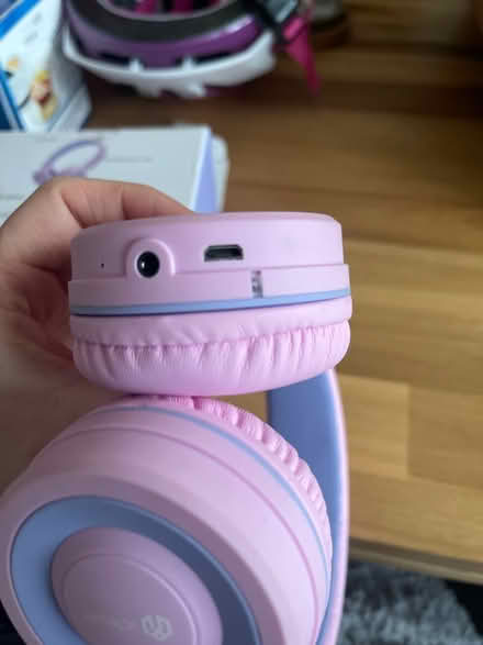 Photo of free Kids wireless Bluetooth headphones (Muswell Hill N10) #3