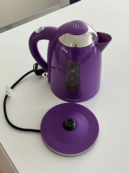 Photo of free Purple kettle (Anniesland, glasgow, G12) #1
