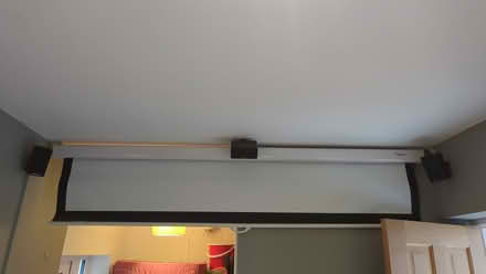 Photo of free Projector screen (Kingsbury NW9) #1