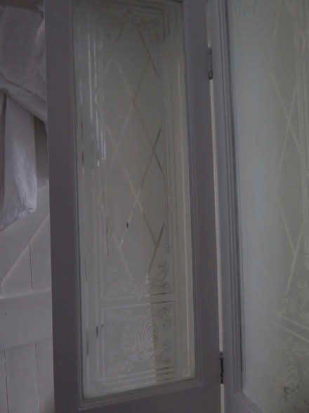 Photo of free bi-fold wooden doors (Battle TN33) #2