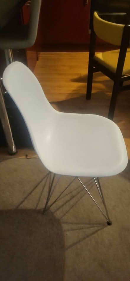 Photo of free Modern chair (Ashton on Ribble preston PR2) #2