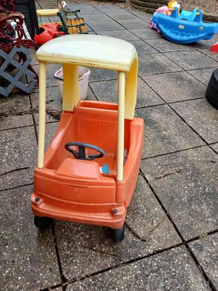 Photo of free Little Tikes car (Henley in Arden B95) #2