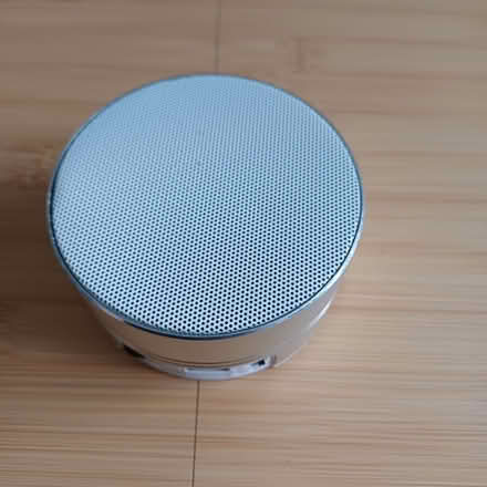 Photo of free AkAI Mini speaker. (Sydenham SE26) #2