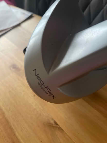 Photo of free Computer monitor holder (Muswell Hill N10) #4