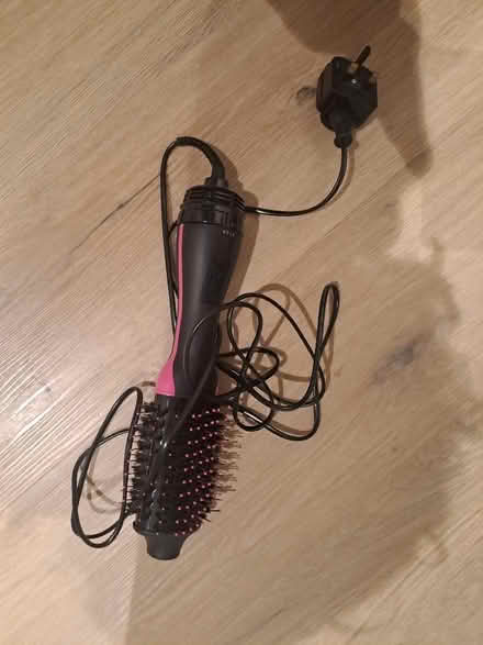 Photo of free Revlon drying brush (Bromley-by-Bow E3) #1