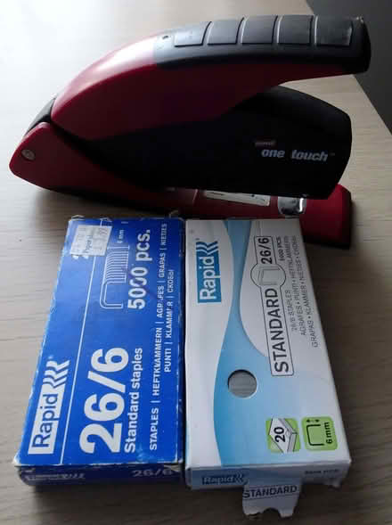Photo of free One Touch Stapler (Wimborne Minster BH21) #1