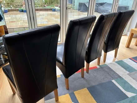 Photo of free 4 x dining chairs (RG8 (Whitchurch Hill)) #2