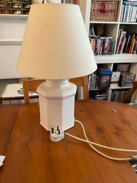 Photo of free Old lamp (untested) (Chiswick W4) #1