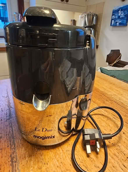Photo of free Magimix 'Le Duo' juicer (St Albans AL1) #1