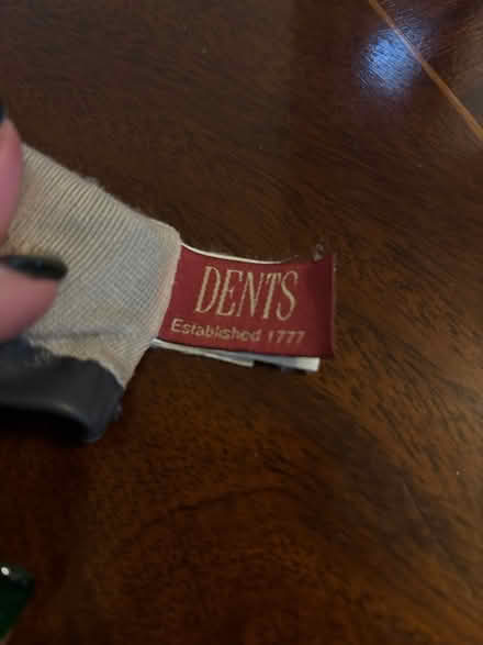 Photo of free Leather gloves: 7.5 (Blackrock) #2