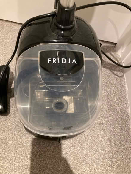 Photo of free Fridja clothes steamer (SW19) #2