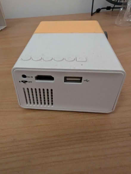 Photo of free Mini LED projector (Loughborough LE11) #4