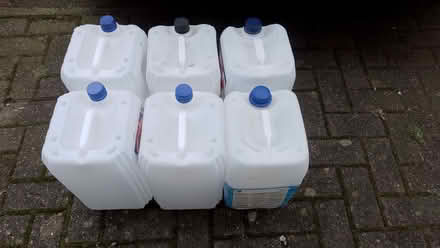 Photo of free 10 litre plastic jerry cans x 6 (West Haddon NN6) #1