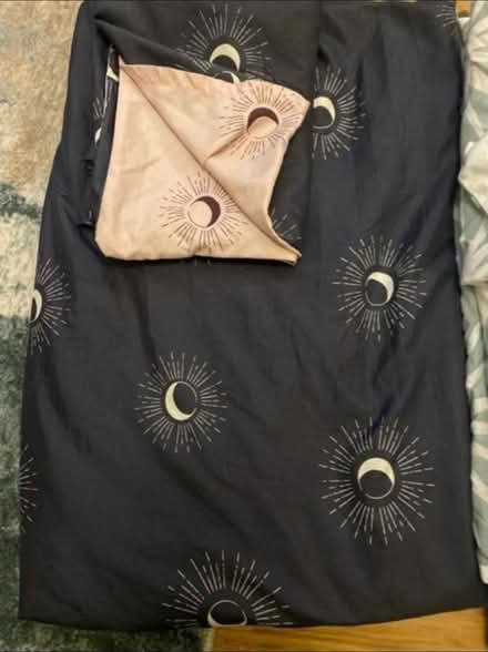 Photo of free Single duvet covers x 2 (Cheshunt En8) #2