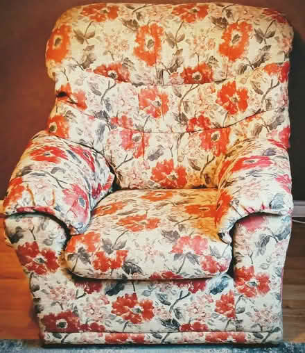 Photo of free Small sofa and Chair (Anstey LE7) #2