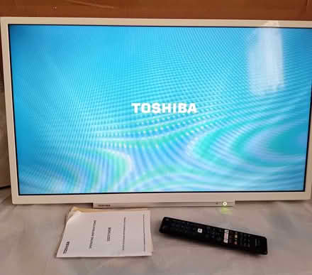 Photo of free 32 inch Toshiba TV with built in DVD player (Thetford IP24) #1