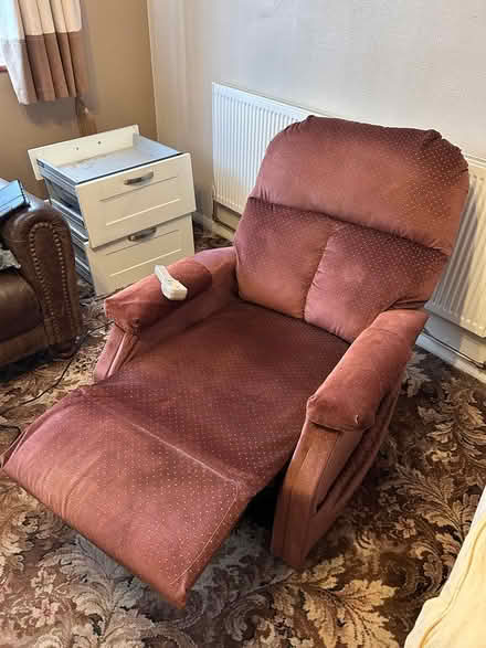 Photo of free Riser/recliner (Stanwell Village TW19) #2