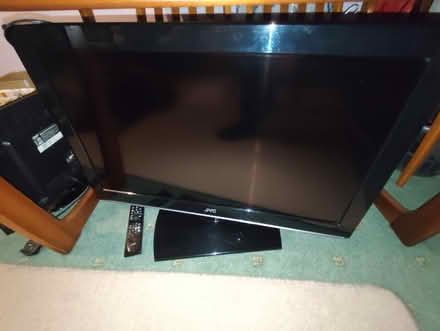 Photo of free 32 inch JVC TV (Nether Kellet LA6) #2