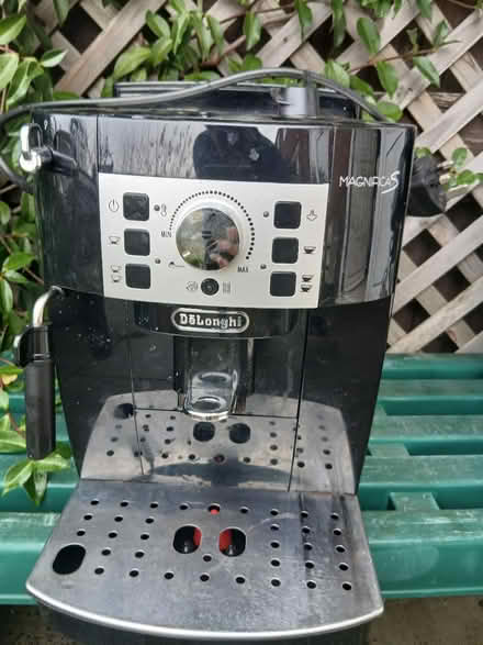 Photo of free Broken - DeLonghi Coffee machine (SE22) #1