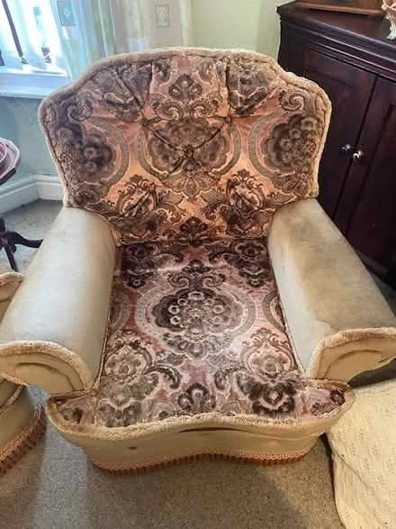 Photo of free 3 seater sofa & 2 arm chairs (Greaves LA1) #4