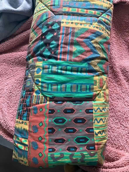 Photo of free Sleeping bag (Coulsdon, nr, train station) #1