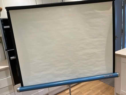 Photo of free Screen for showing slides or film (Central Bookham) #3