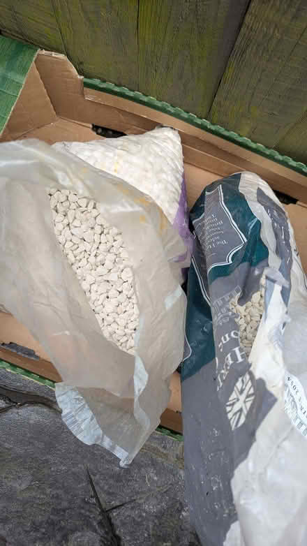 Photo of free decorative gravel / stone chippings (Bentley WS2) #1