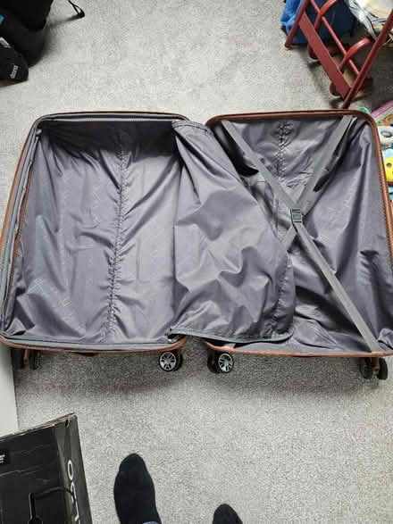 Photo of free Samsonite suit case (N8) #4