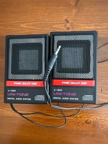 Photo of free Speakers (Bristol and Hurontario) #1