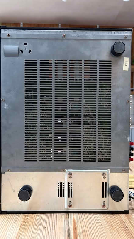 Photo of free Stereo amplifier (Harman/Kardon) (SE4) #3