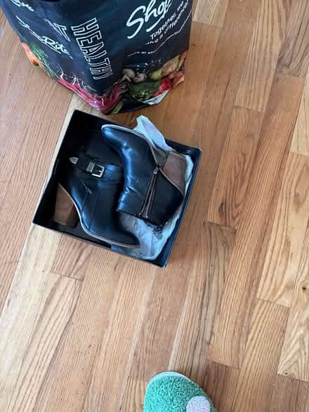 Photo of free Woman’s sandal and shoe boot (University Heights) #1